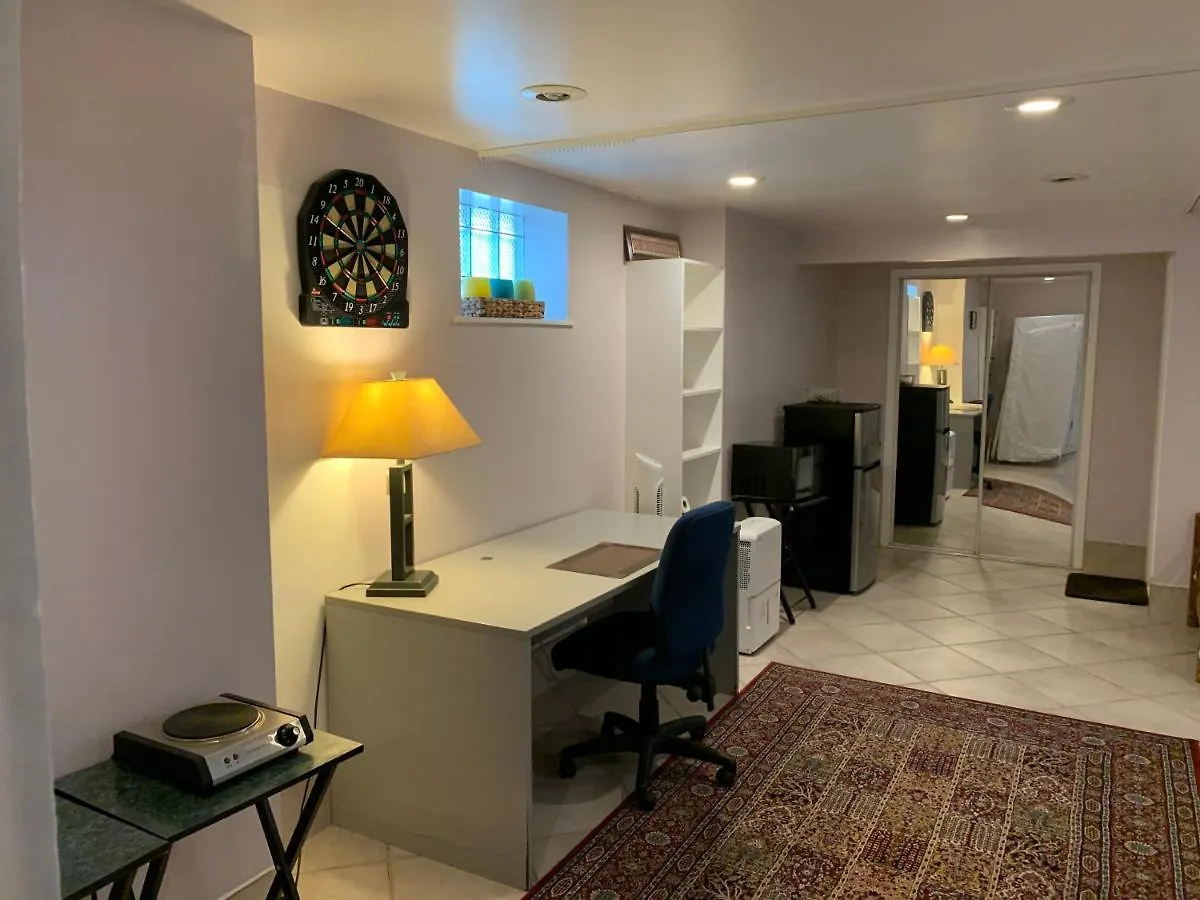 Separate Big Room Near Jfk And Laguardia Airport New York United States